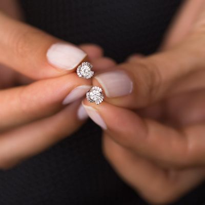 14 Ayar Altın 0,27 Karat Tektaş Pırlanta Küpe - 2