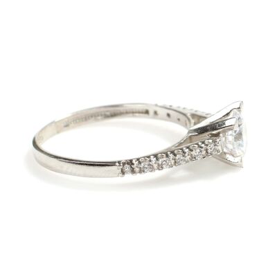 14 Ayar Altın 1,1 ct Yanları Taşlı Pırlanta Tektaş Yüzük - 3