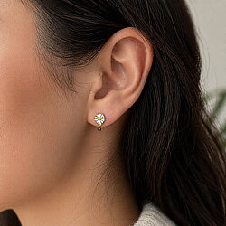 14 Ayar Altın Papatya Model Çocuk Küpesi - Nusrettaki (1)