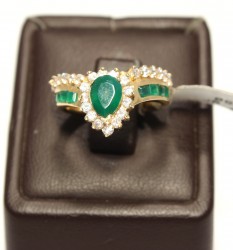 14K Gold Ring With Emerald - 3