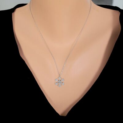 14K Gold Snowflake Figure Necklace - 1