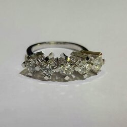 18 Ayar Altın 1,28 ct G VS 5 Taş Yüzük - Nusrettaki