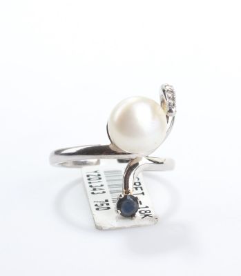 18K Gold Diamond Design Ring With Pearl - 4