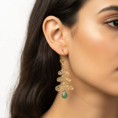 22 Ayar Altın Yaprak Motifli Zümrüt Taşlı Sallantılı Telkari Küpe - 2