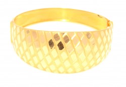 22K Gold Diamond Lines Bangle Bracelet - Nusrettaki (1)