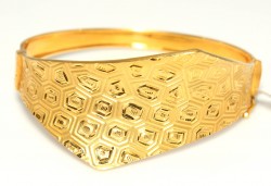 22K Gold Bangle, Asymmetrical Honeycomb Patterned Design - Nusrettaki
