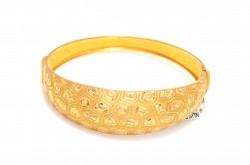 22K Gold Bangle Bracelet, Comb Design - 1