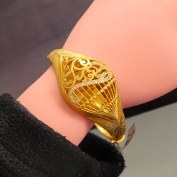 22K Gold Bangle Bracelet, Flowers & Lines Design - Nusrettaki (1)