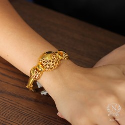 22K Gold Classic Design Hinged Bangle Bracelet - Nusrettaki