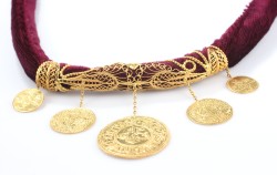 22K Gold Coin & Filigree Design Velvet Chain Necklace - 6