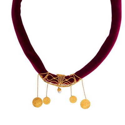 22K Gold Coin & Filigree Design Velvet Chain Necklace - 3