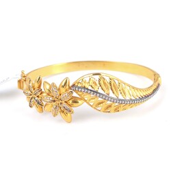 22K Gold Daisy The White Flower Bangle - Nusrettaki