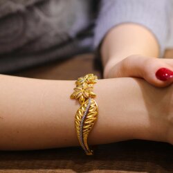 22K Gold Daisy The White Flower Bangle - 4