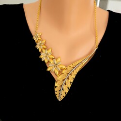 22K Gold Daisy The White Flower Necklace - Nusrettaki