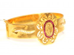 22K Gold Fairy Design Entouraged Ruby Middle Piece Bangle Bracelet - Nusrettaki (1)