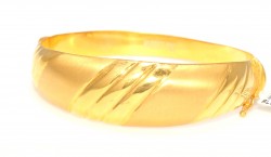22k Gold Handcrafted Hinged Inlaid Bangle - 1