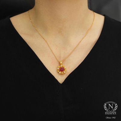22K Gold Pendant with Pearl & Red Stone - 1