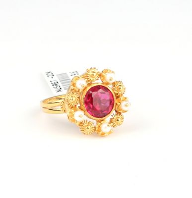 22K Gold Ring with Pearl & Ruby - 7