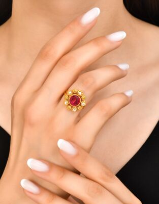 22K Gold Ring with Pearl & Ruby - 1