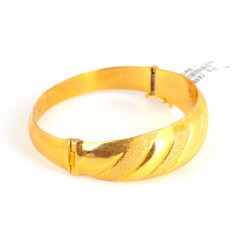 22K Gold Shiny & Matte Bands Hinged Bangle Bracelet - 2