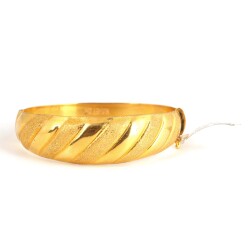 22K Gold Shiny & Matte Bands Hinged Bangle Bracelet - Nusrettaki