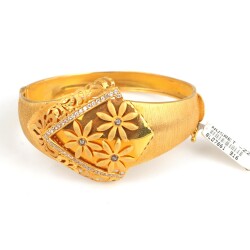 22K Gold Triple Daisies Model Bangle Bracelet - 4