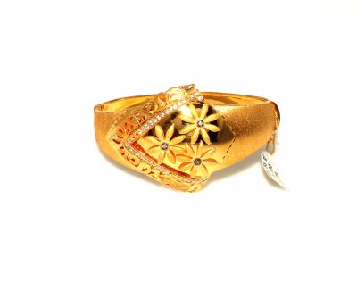 22K Gold Triple Daisies Model Bangle Bracelet - 8