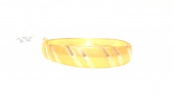22kt Gold Shiny Lines Bangle Bracelet - 1