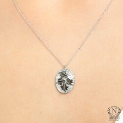 4 Leaf With Backround Pattern Necklace White Black Color - White Stones - Nusrettaki