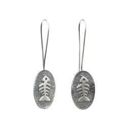 Nusrettaki - 925 Ayar Gümüş Balık Kılçığı Desenli Şans & Kısmet Küpesi