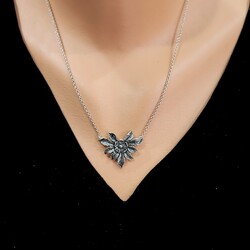 925 Sterling Silver Flower Design Necklace - Nusrettaki