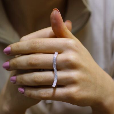 925 Ayar Gümüş Çift Parmak Beyaz Taşlı Nehir Model Yüzük - 3