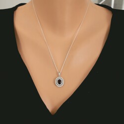 925 Ayar Gümüş Çift Sıra Anturaj Oval Garnet Taşlı Kolye - Nusrettaki