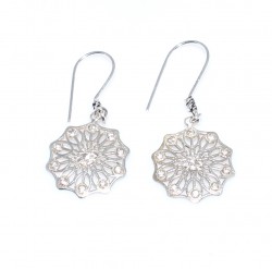 925 Silver Polygonal Flower Stoned Earrings - Nusrettaki (1)