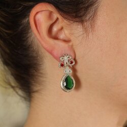 Silver Antique Design Earrings with Emerald - Nusrettaki