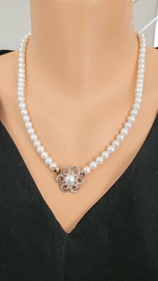 Silver Patterned Necklace with Pearl - 1