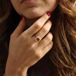 925 Ayar Gümüş Dikdörtgen Zultanit ve Baget Taşlı Yüzük - Nusrettaki