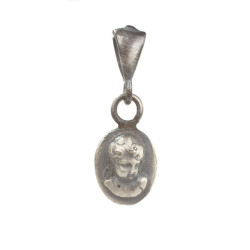 925 Ayar Gümüş Elizabeth Figürlü Madalyon Kolye Ucu - 1