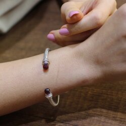925 Ayar Gümüş Garnet Taşlı Burgu Kollu Erkek Bileziği - Nusrettaki