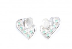 925 Silver Heart Design Stud Earrings with Green Stones - Nusrettaki (1)