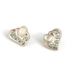925 Silver Heart Design Stud Earrings with Green Stones - Nusrettaki