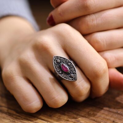 925 Ayar Gümüş Mekik Yakut Taşlı Yüzük - 1