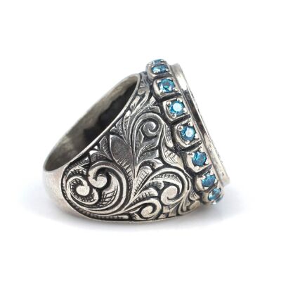 925 Ayar Gümüş Özel Tasarım Çiçek Figürlü Mavi Taşlı Kalemli Erkek Yüzüğü - 4
