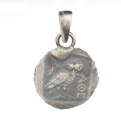 925 Ayar Gümüş Sezar Motifli Madalyon Kolye Ucu - 2
