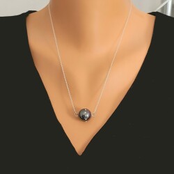 925 Ayar Gümüş 14 mm Siyah Renk İncili Üzeri Zirkon Taşlı Kolye - Nusrettaki