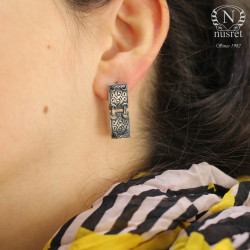 Silver Patterned Earrings, Black Rhodium - Nusrettaki