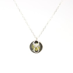 925 Sterling Silver Infinity Design Necklace with Peridot - Nusrettaki