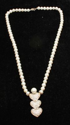 925 Sterling Silver Three Hearts Necklace with Pearl - 2