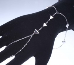 Sterling Silver Triangle Pieces Ring Bracelet, White Gold Vermeil - Nusrettaki (1)