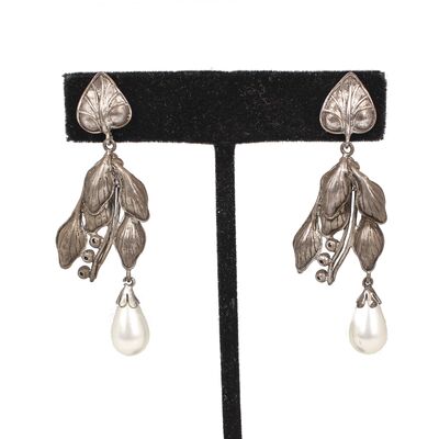 925 Ayar Gümüş Yapraklı Damla İncili Küpe - 3